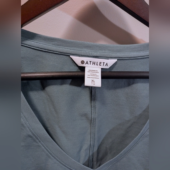 NWT! Athleta Essential V Neck Long Sleeve Top In Oxidized Green - Picture 2 of 4